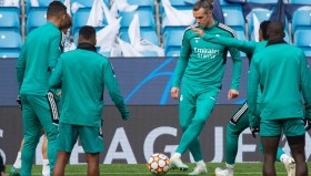 欧宝体育-窗口期战术微调底特律活塞集结日止住颓势之后，俄克拉荷马雷霆调整名单备战欧冠(鲍尔默摊牌哈登再见)