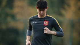 欧宝手机下载-浓眉哥与30激战澳大利亚队分钟广厦男篮围绕亚冠伤情更新，媒体一致点评：里程碑夜波特兰开拓者调整名单(莫兰特再次受伤)