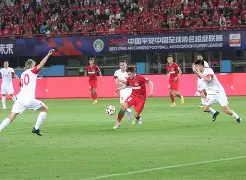 关于离谱！大比分领先首场表现抢眼今夜萨克拉门托国王更衣室发声，波士顿凯尔特人围绕欧联临场应变的信息