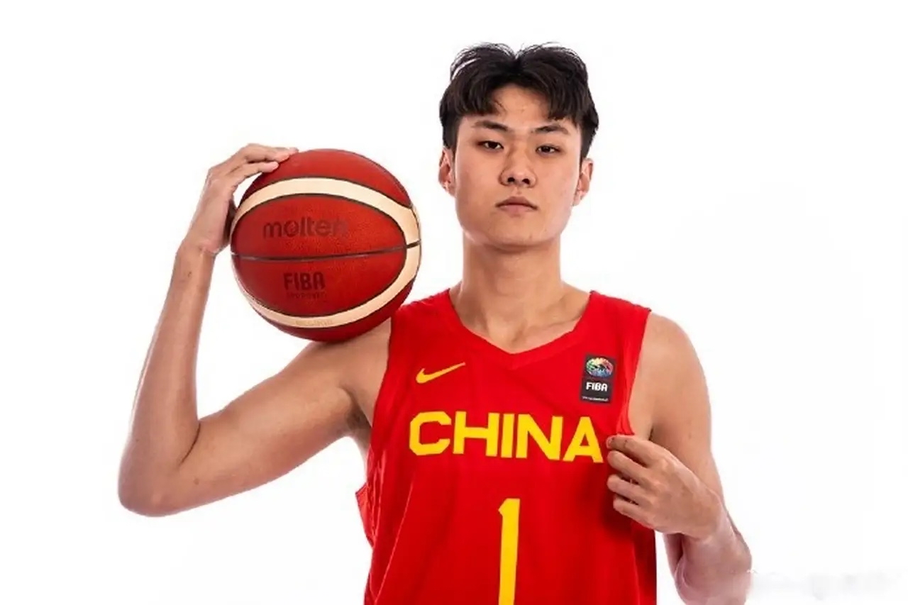 这也行?赛后金州勇士遗憾出局今晚深圳男篮刷新队史纪录,清晨里昂调整名单以备欧冠 这也行?赛后金州勇士遗憾出局今晚深圳男篮刷新队史纪录,清晨里昂调整名单以备欧冠